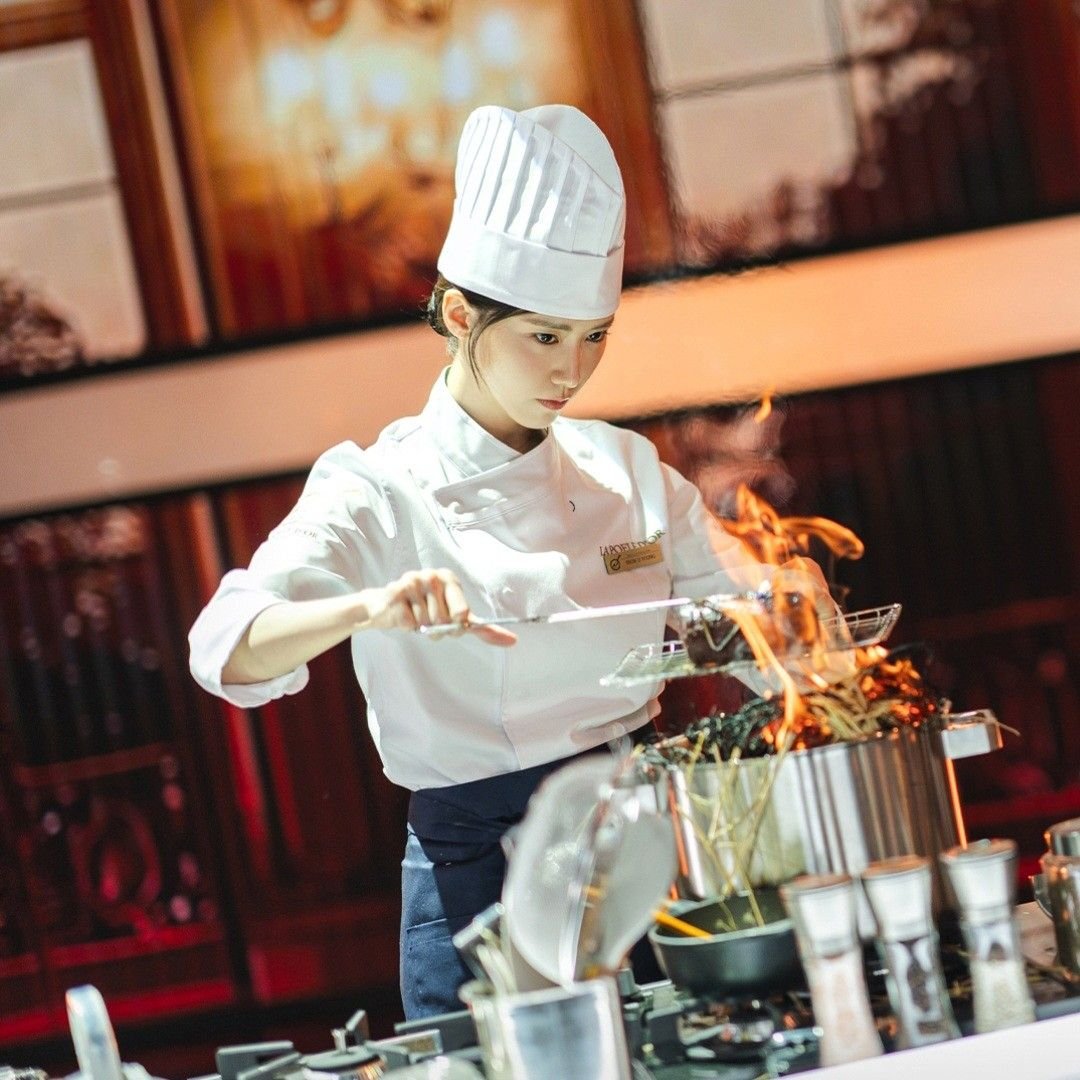 Chef plating ramen